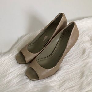 [BCBG] Nude Heels